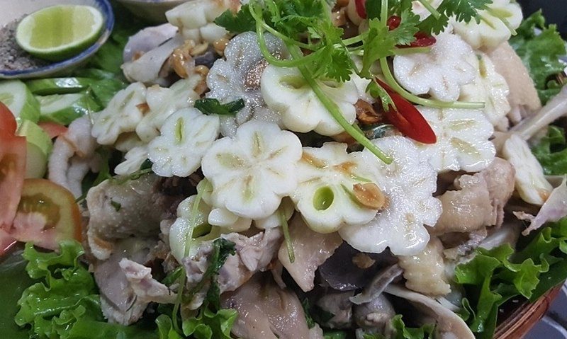 Top 5 quán ăn tối ở Bình Dương nhất định bạn phải ghé 3 Một trong những món độc đáo của nhà hàng Như Ý là món gỏi măng cụt