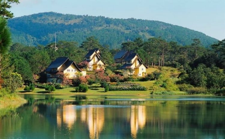 Top 5 khu du lịch ở Bình Dương bạn nên một lần trải nghiệm 1 Khung cảnh tuyệt đẹp trong khu du lịch Hồ Bình An