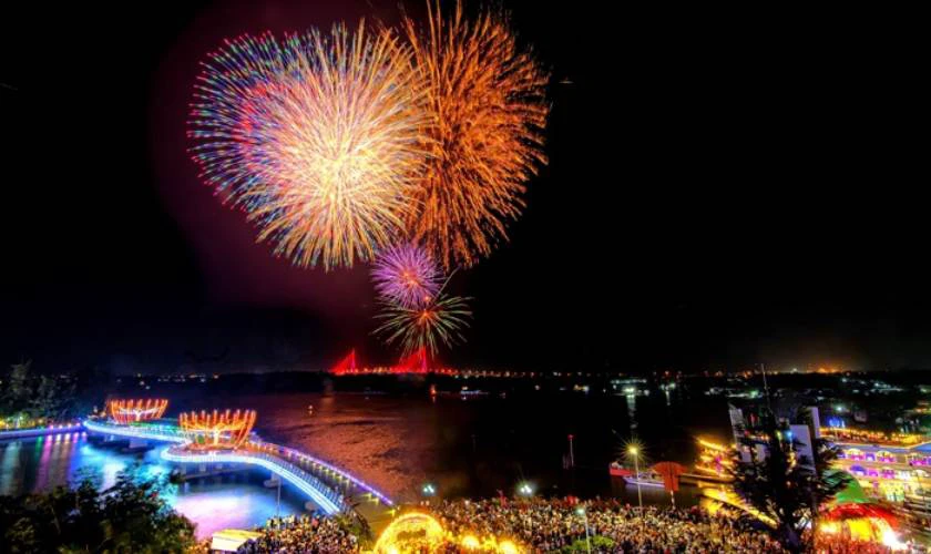 TP.HCM Tổ Chức Bắn Pháo Hoa Chào Mừng Năm Mới 2026