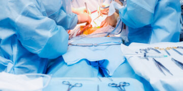 Công Nghệ Laser Trong Phẫu Thuật Tiết Niệu: Bước Tiến Đột Phá