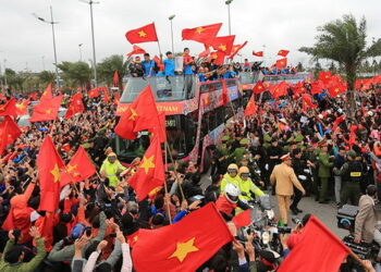 Trận Hòa Không Bàn Thắng: Viktor Le Chỉ Chơi 45 Phút Vì Chấn Thương