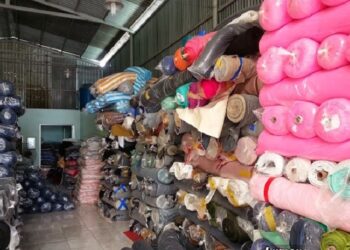 Chành xe vận chuyển vải cuộn cỡ lớn